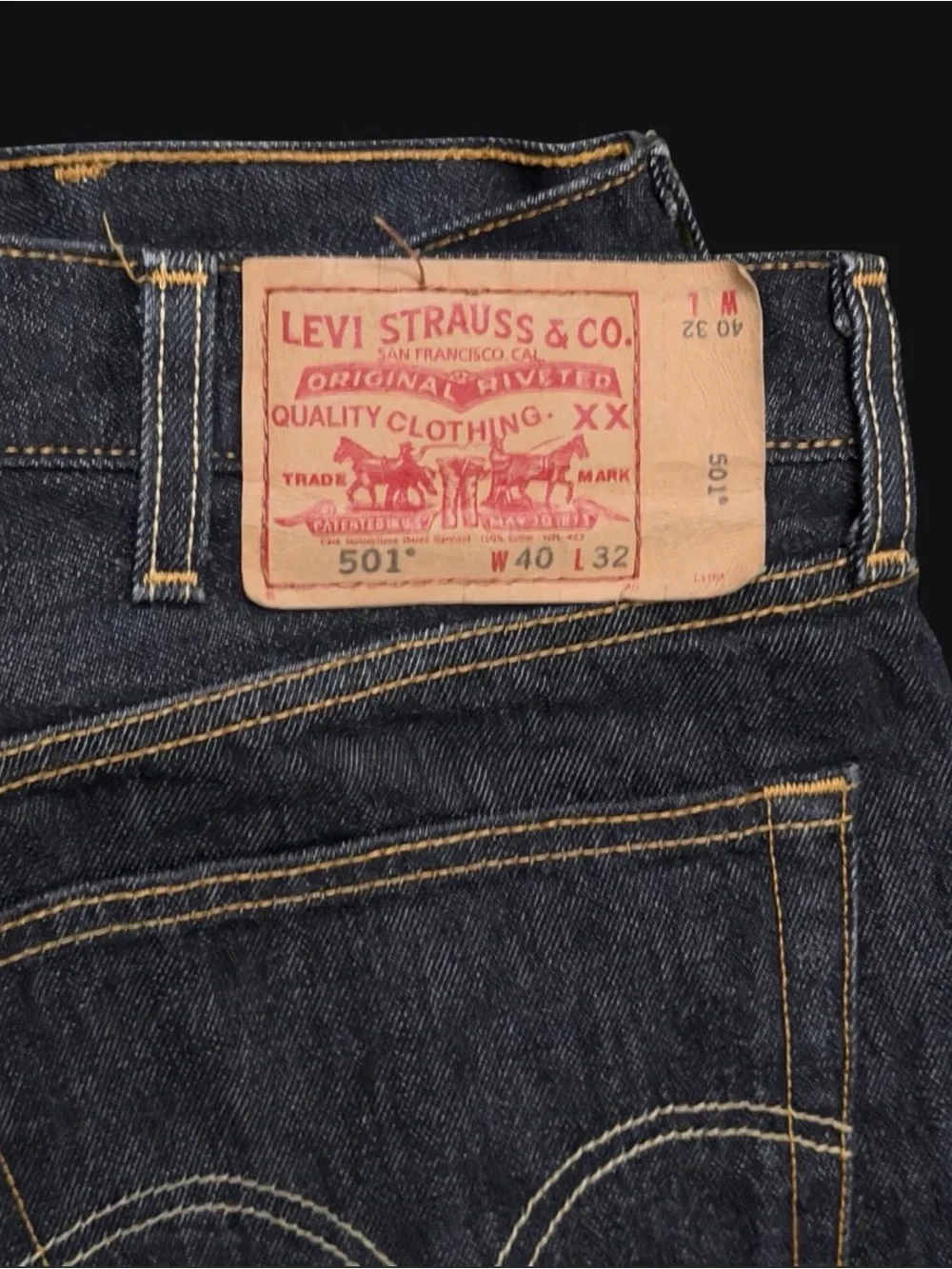 Levi's 501 Men's Black Denim Jeans w40 l 32
